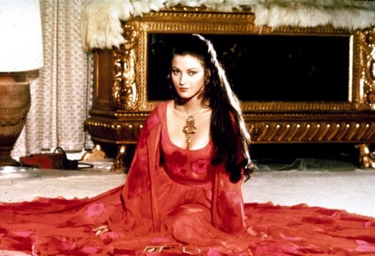 Solitaire played by Jane Seymour